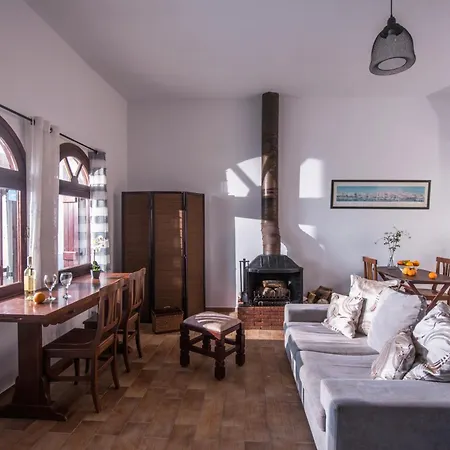 Exclusive Seaside Retreat With Shared Pool & Private Beach Access Palaiokastro  Exteriér fotografie