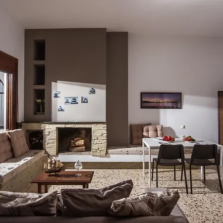 Exclusive Seaside Retreat With Shared Pool & Private Beach Access Palaiokastro  Exteriér fotografie