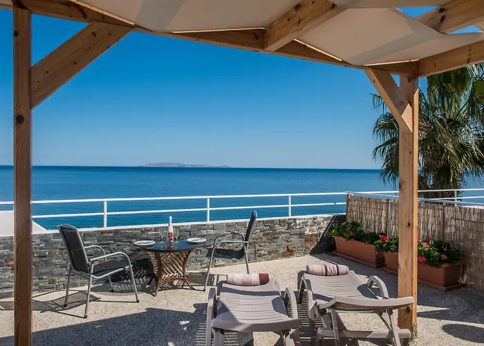 Exclusive Seaside Retreat With Shared Pool & Private Beach Access