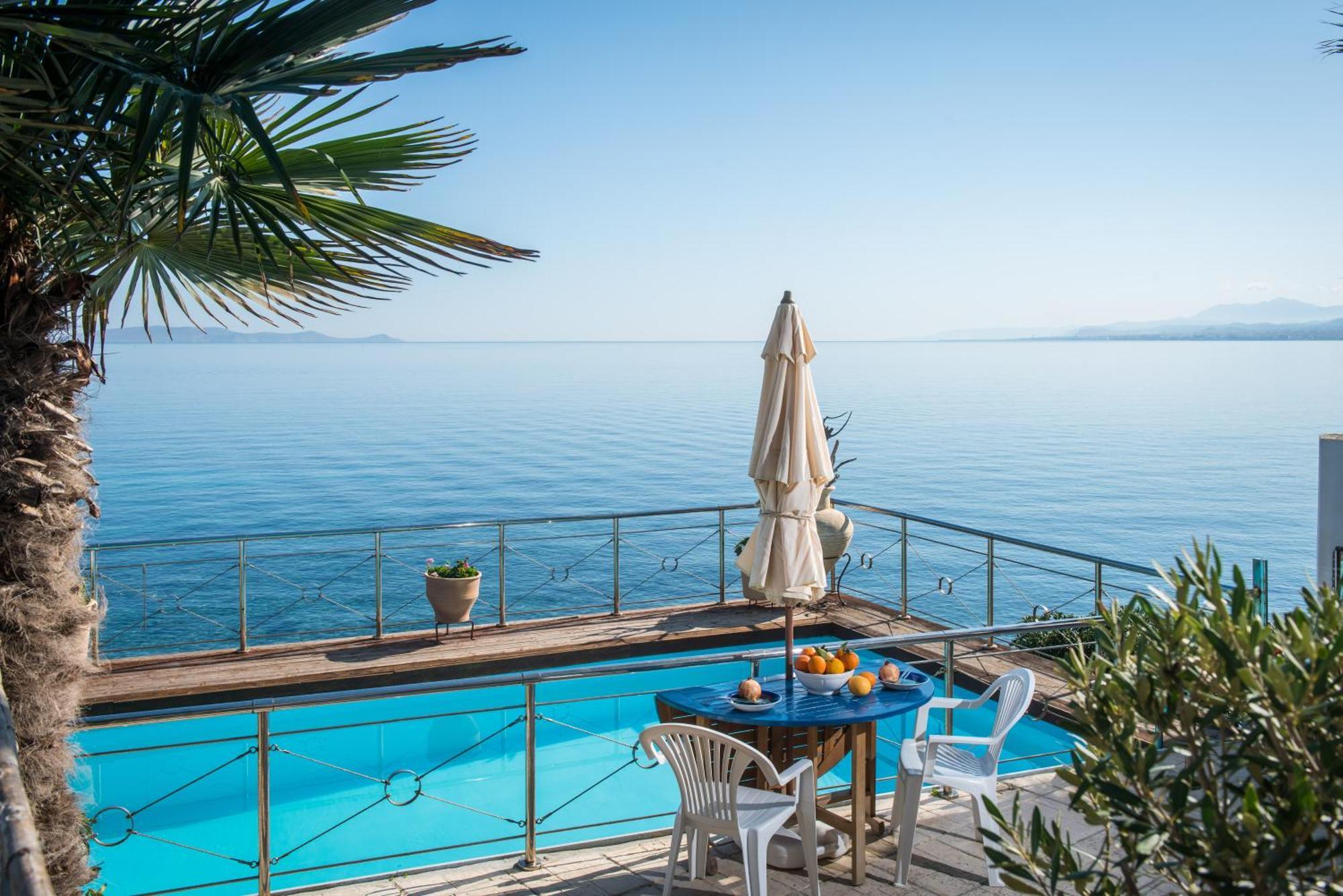 Exclusive Seaside Retreat With Shared Pool & Private Access * Palaiokastro (Crete)